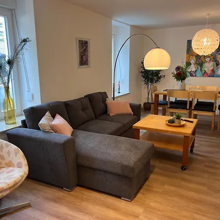 Trompeten-, Posaunen- & Tuba-appartment In * Stolpen